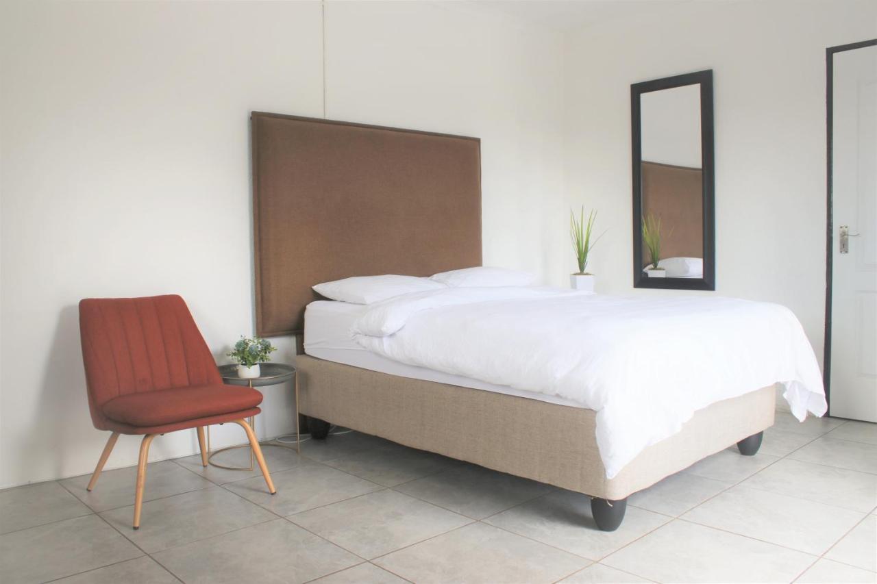 Cosmo Sleepover Roodepoort Ngoại thất bức ảnh