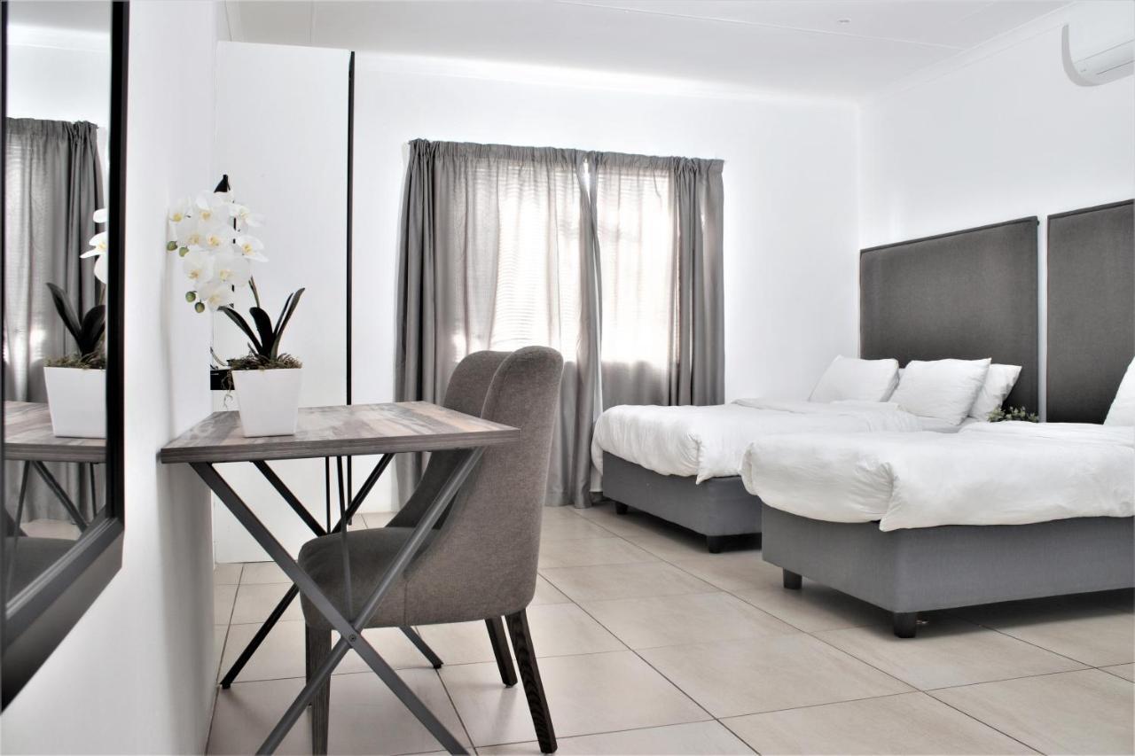 Cosmo Sleepover Roodepoort Ngoại thất bức ảnh